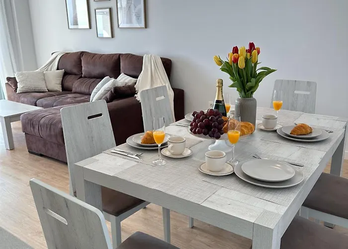 Horizonte 3 Charming With Breathtaking Sea View At First Line Of Fuengirola